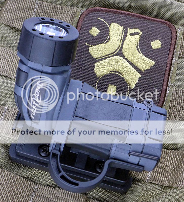 44%20TORQ%20MOLLE%20mounting4%20P1090883.jpg