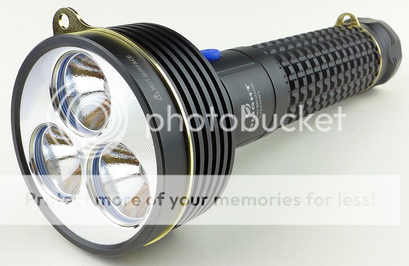 07%20Olight%20SR96%20angle%20P1100454.jpg