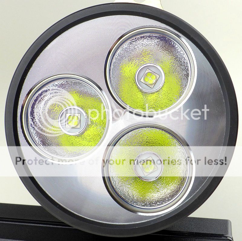 09%20Olight%20SR96%20LEDs%20P1100459.jpg