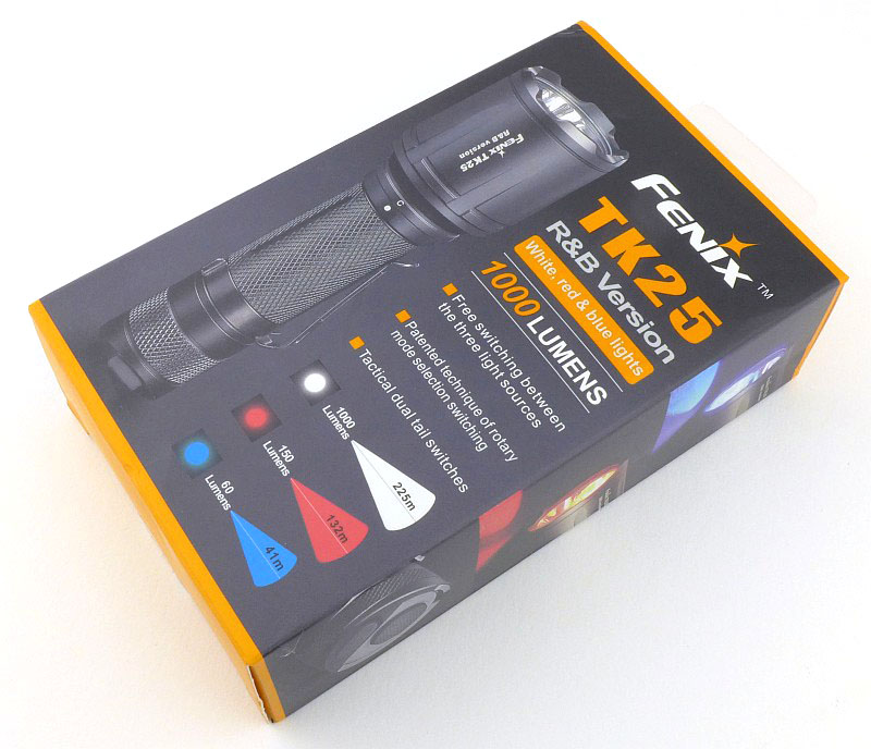 01-Fenix-TK25-boxed-P1280228.jpg