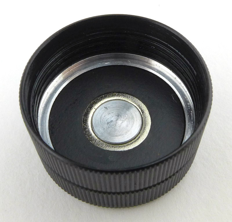 15-Olight-H1-tailcap-P1280753.jpg