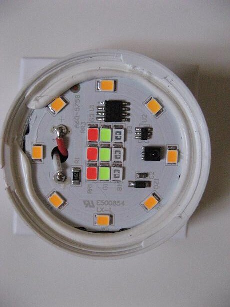 LED_bulb_RGBW_AuraLED_PCB.JPG