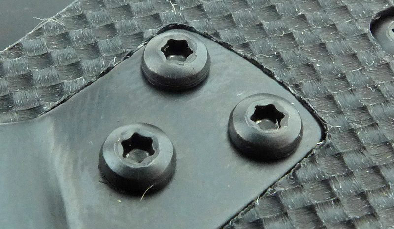 16-Cold-Steel-Espada-XL-clip-screws-P1260205.jpg