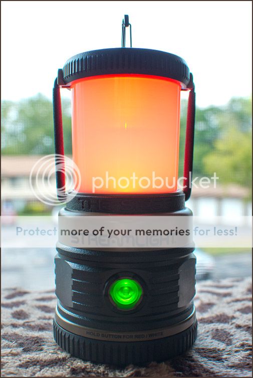 Energizer Vision LED Lantern, Versatile Camping Lantern, Emergency Light or  Outdoor Light, USB Port to Charge Devices, Pack of 1 Black Vision Lantern