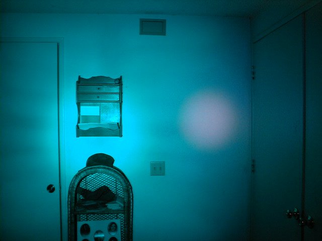 5.watt.cyan.beamshot.1.jpg