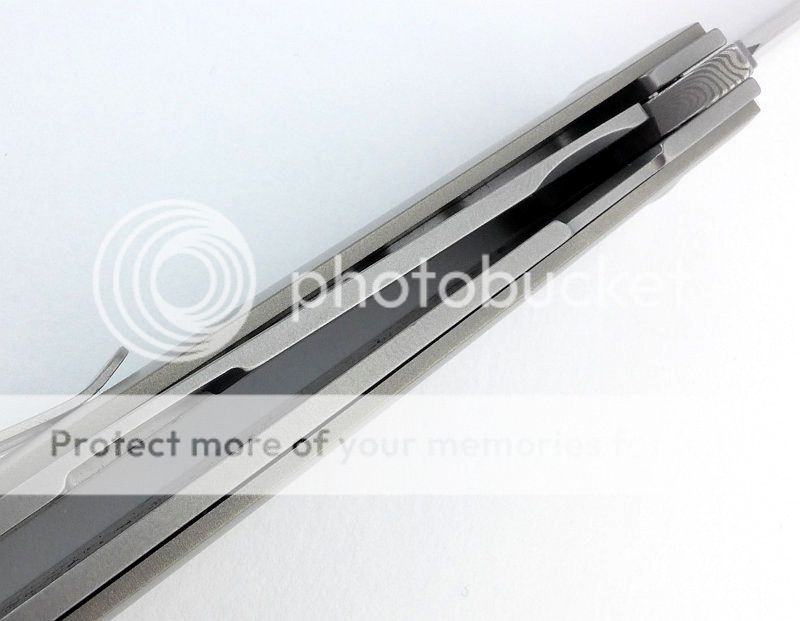 27%20Boker%20Kwaiken%20full%20lock%20bar%20P1120833.jpg