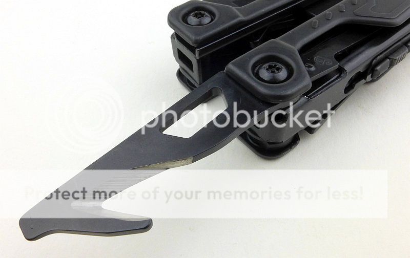 25%20OHT%20detail%20strap%20cutter%20P1120218.jpg