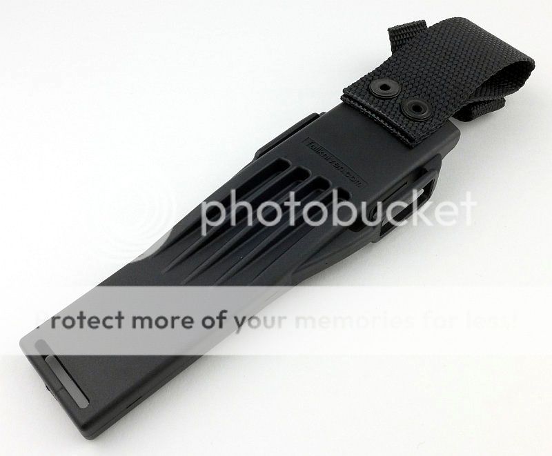 12%20F1%20PRO%20sheath%20back%20P1170897.jpg