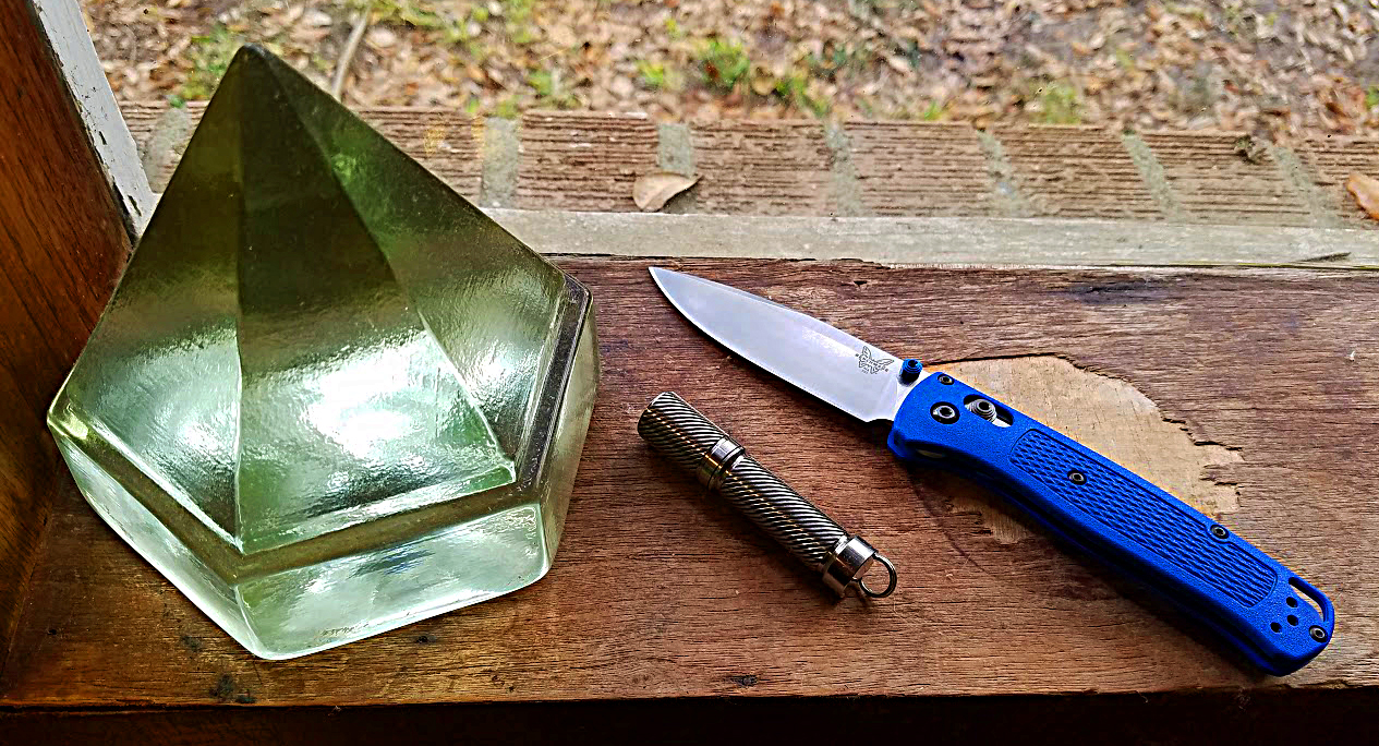 EDC%20Light%20and%20Knife.jpg