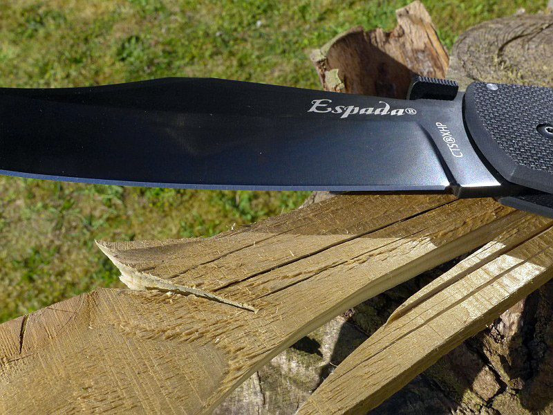 38-Cold-Steel-Espada-XL-wood-chop-P1270720.jpg