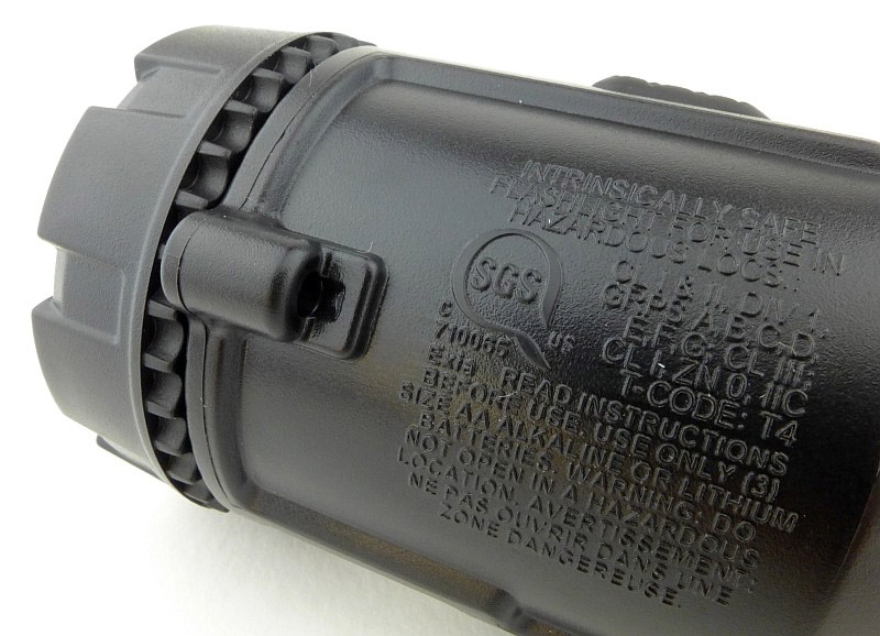 22-Streamlight-Dualie-3AA-safe-P1280874.jpg