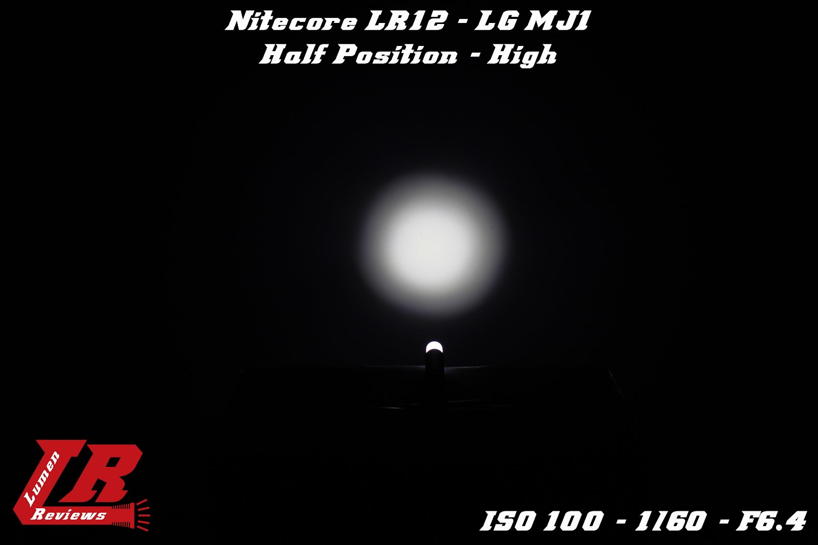 Nitecore_LR12_32.jpg